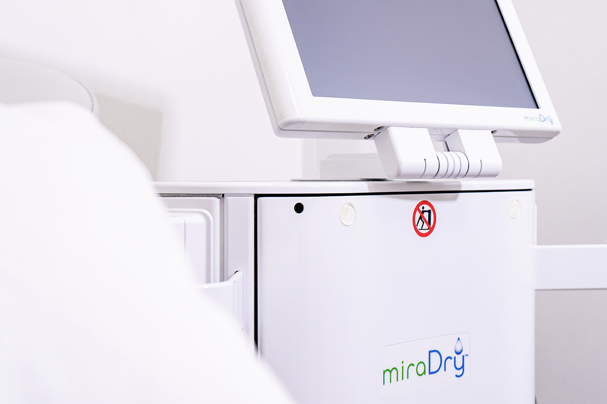 miraDry清新微波取得美國FDA、CFDA及台灣衛褔部等權威認證。